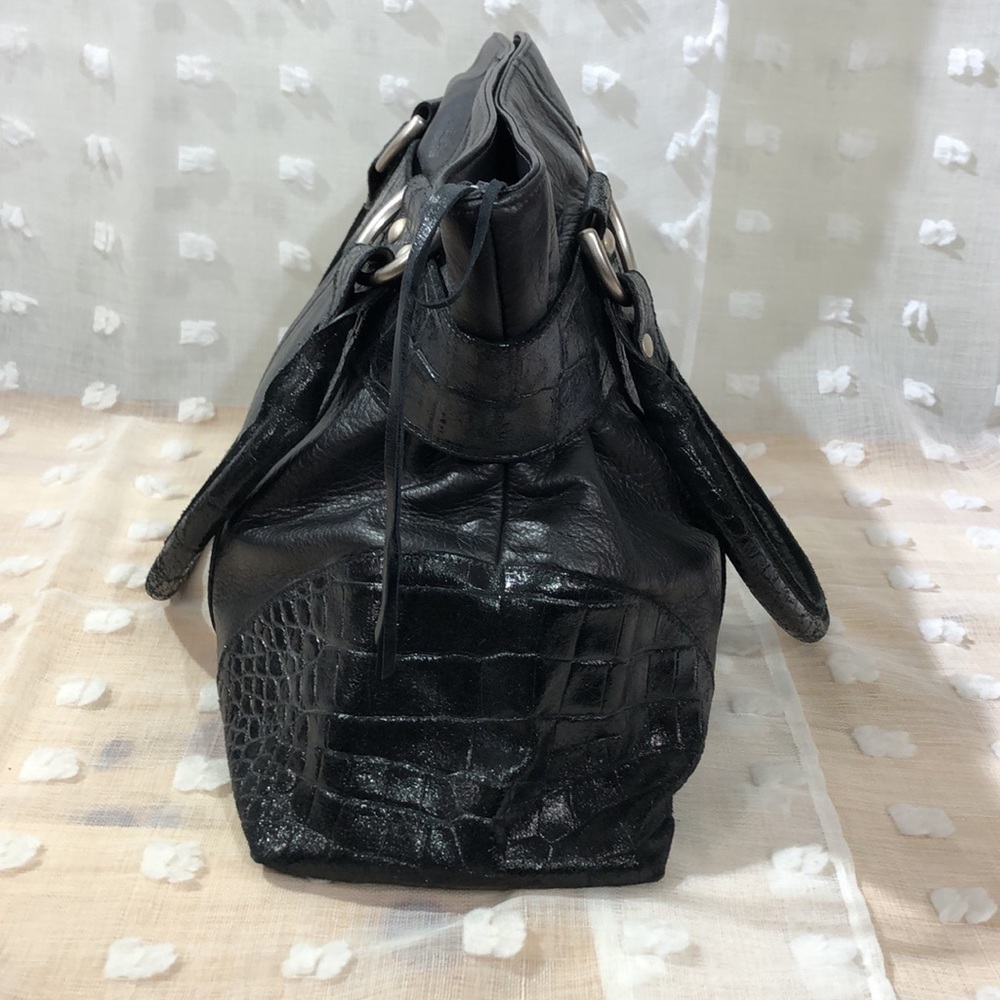 Black Leather Structured Tote Bag - Picture 3 of 11